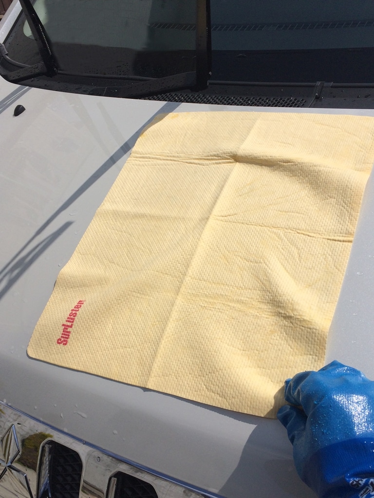 洗車が初めての人必見 誰でも簡単に車をピカピカにする方法 拭き取り 洗車部